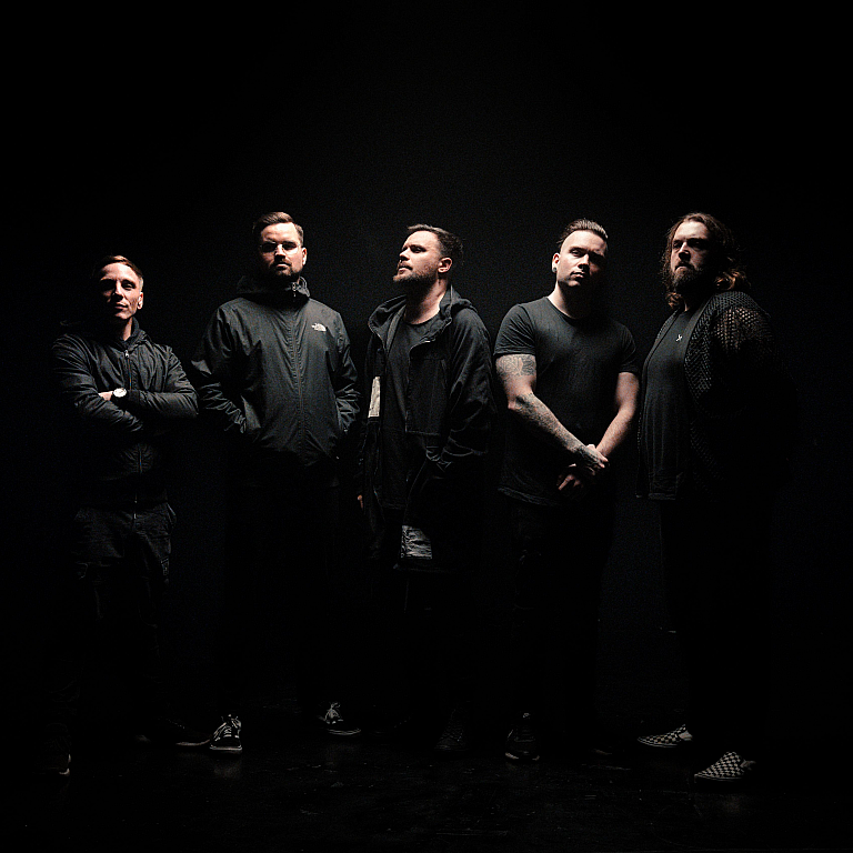 Avalanche Effect    AVALANCHE EFFECT  stand for change – not as a rupture, but as a driving force.  With a keen sense for atmosphere, heaviness, and emotion, the band from Münster has crafted their own sound in modern nu-metalcore: powerful, honest, an