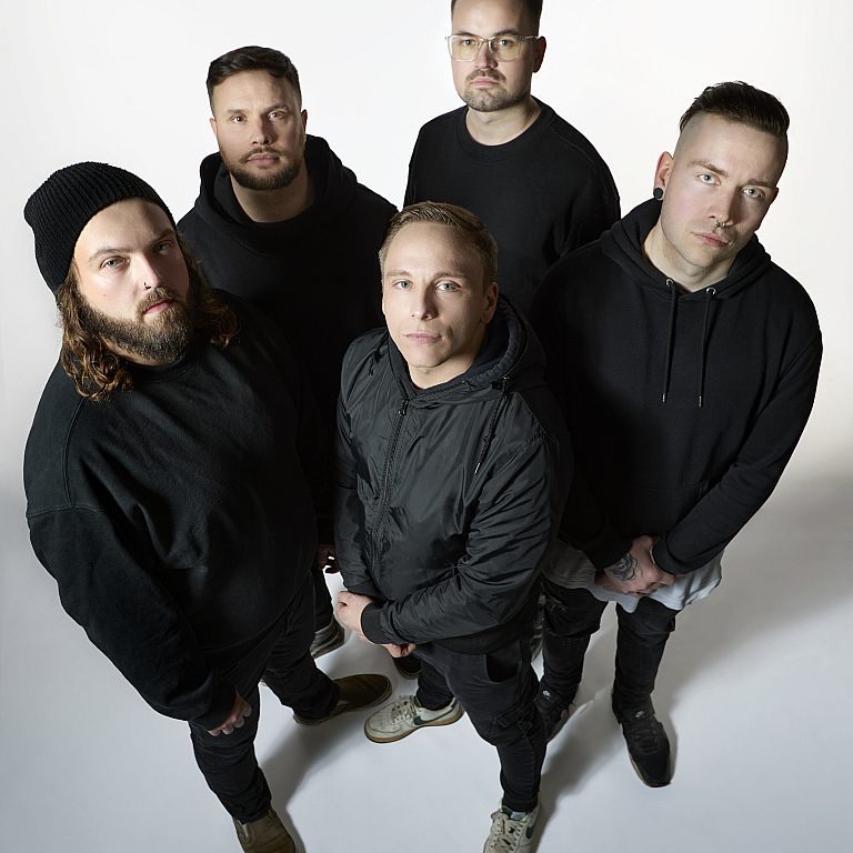 Avalanche Effect    AVALANCHE EFFECT  stand for change – not as a rupture, but as a driving force.  With a keen sense for atmosphere, heaviness, and emotion, the band from Münster has crafted their own sound in modern nu-metalcore: powerful, honest, an