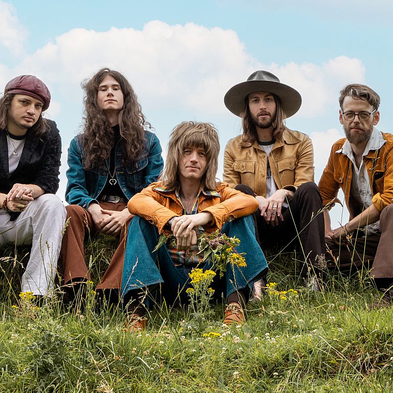 Silveroller    SILVEROLLER are a five-piece British Rock N Roll Band hailing from Liverpool. At first glance, it would be easy to dismiss them as just another ’70s rock revival act. However, the band offers far more than nostalgia, combining youthful en