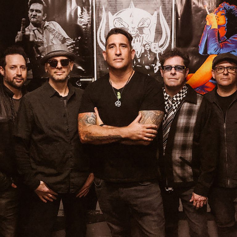 Smash Mouth   2022 is upon us. Another fresh new reset of the month odometer!  But this particular New Year is especially exciting and significant for Grammy-nominated, multi-platinum legends Smash Mouth...as it neatly coincides with a fresh new beginning